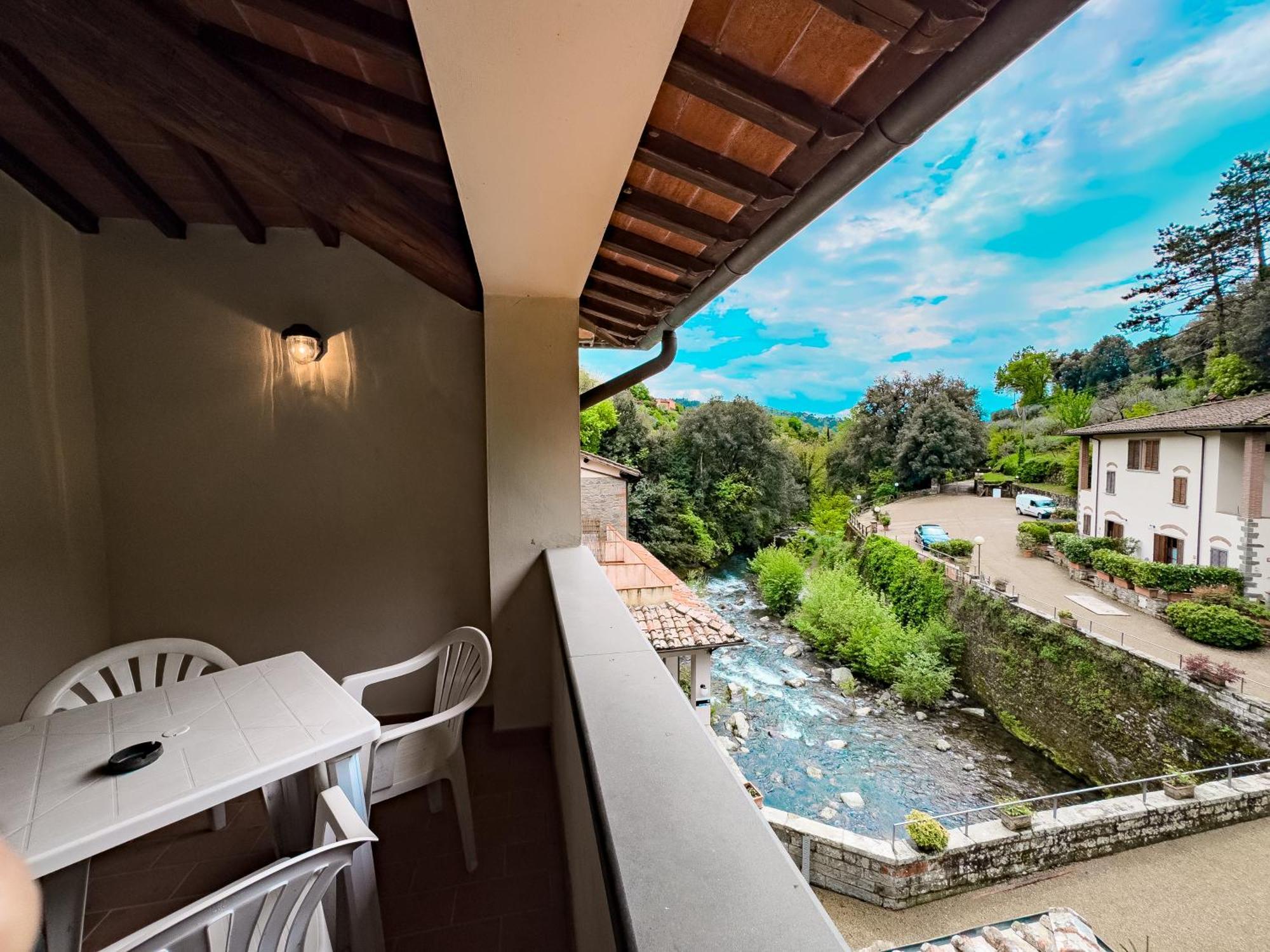 La Ferriera Exclusive Resort - Pool & Waterfall Лоро-Чьюффенна Екстер'єр фото