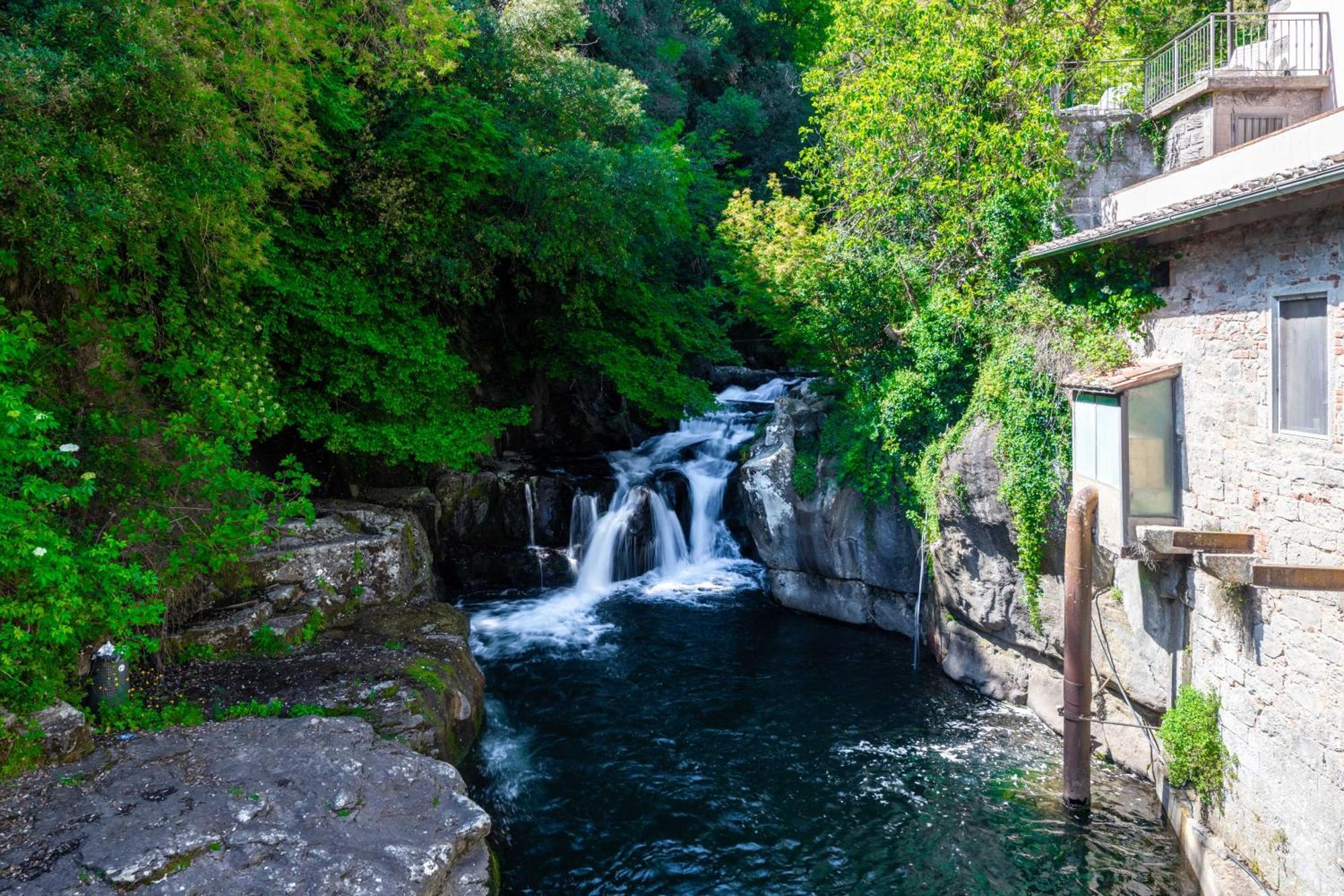 La Ferriera Exclusive Resort - Pool & Waterfall Лоро-Чьюффенна Екстер'єр фото